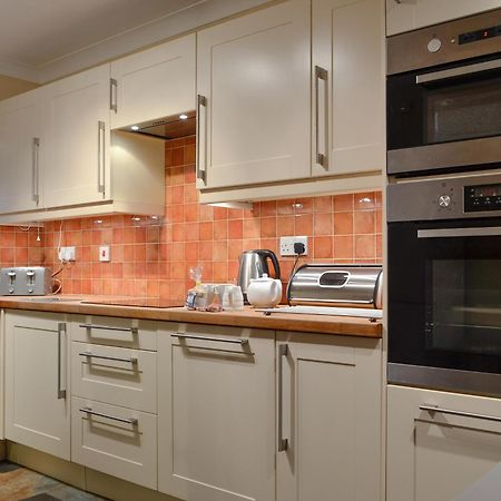 Three Rivers Cottage Pontneddfechan Extérieur photo